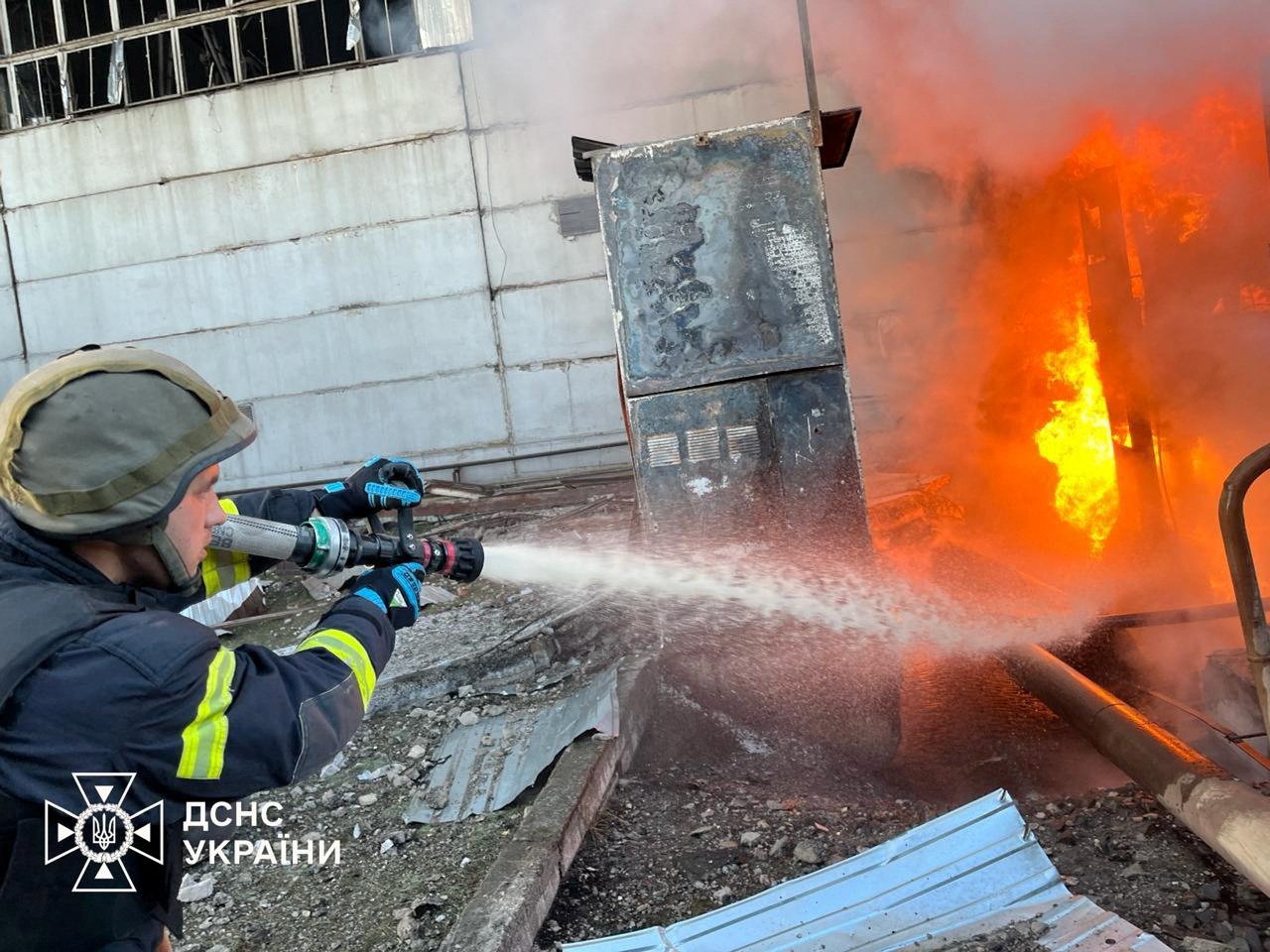 Российские войска вновь атаковали энергетическую структуру Украины