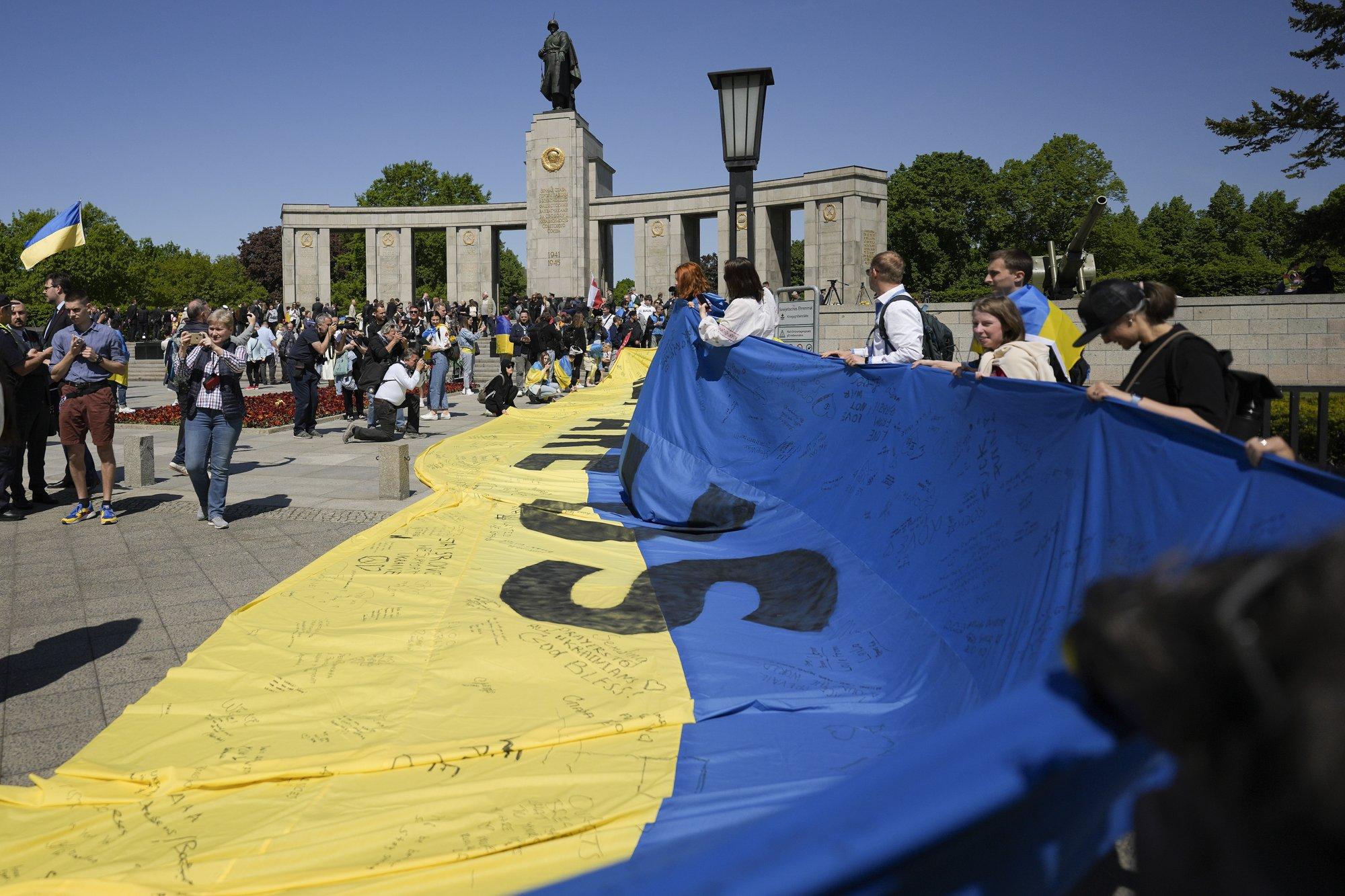 Украинцы могут оставаться в ФРГ и с просроченным паспортом