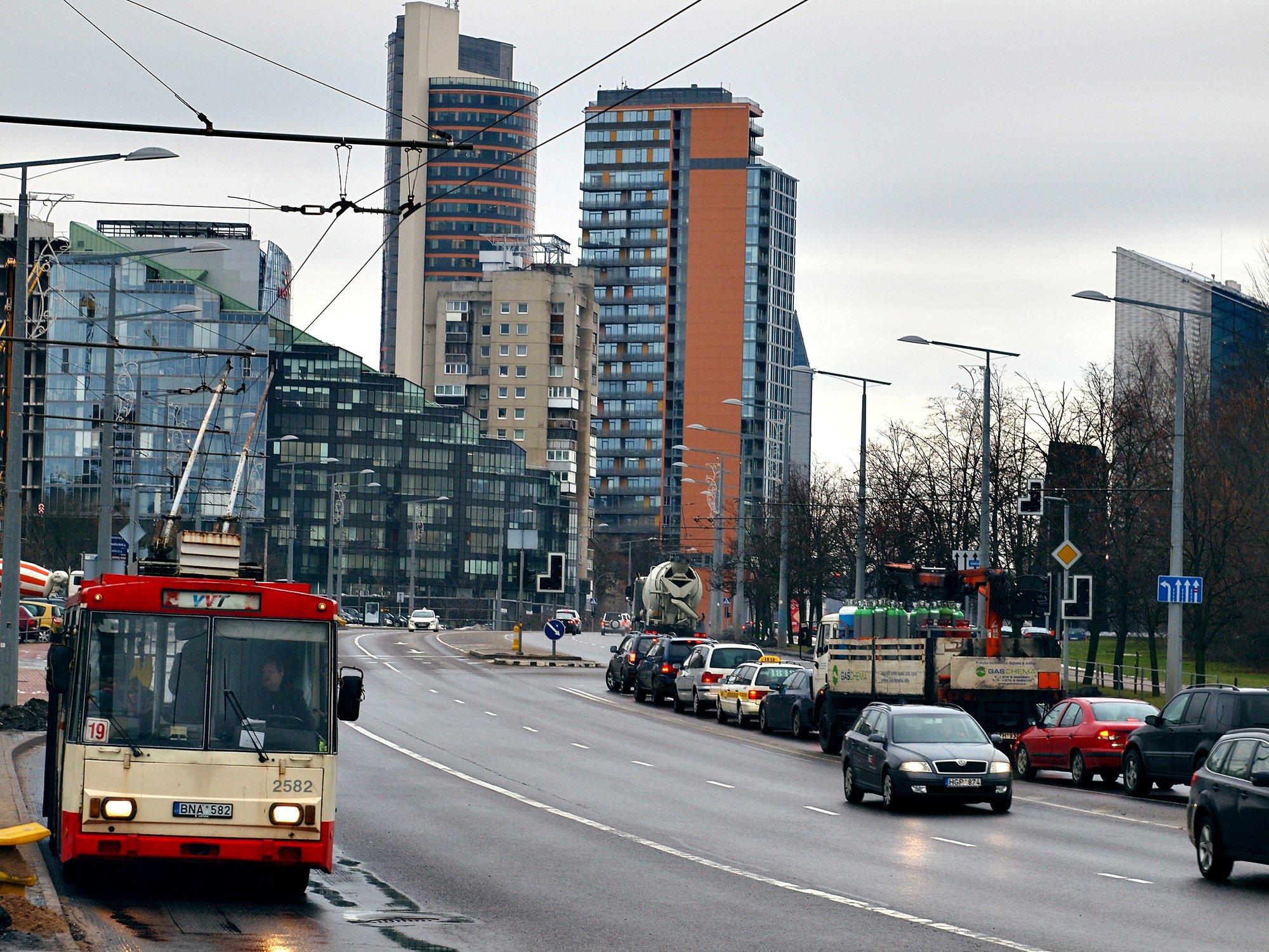 Жителей Вильнюса ждут серьезные неудобства: общественный транспорт будет переполнен, придется постоять на остановках