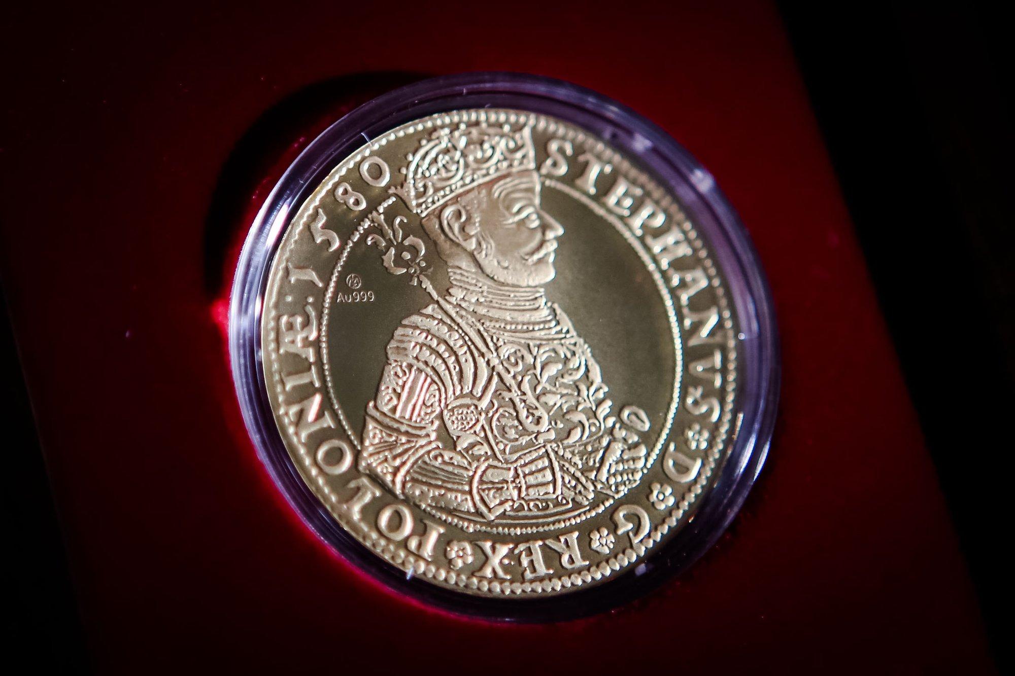 Монетный двор Литвы собирается отчеканить реплики золотых монет времен ВКЛ