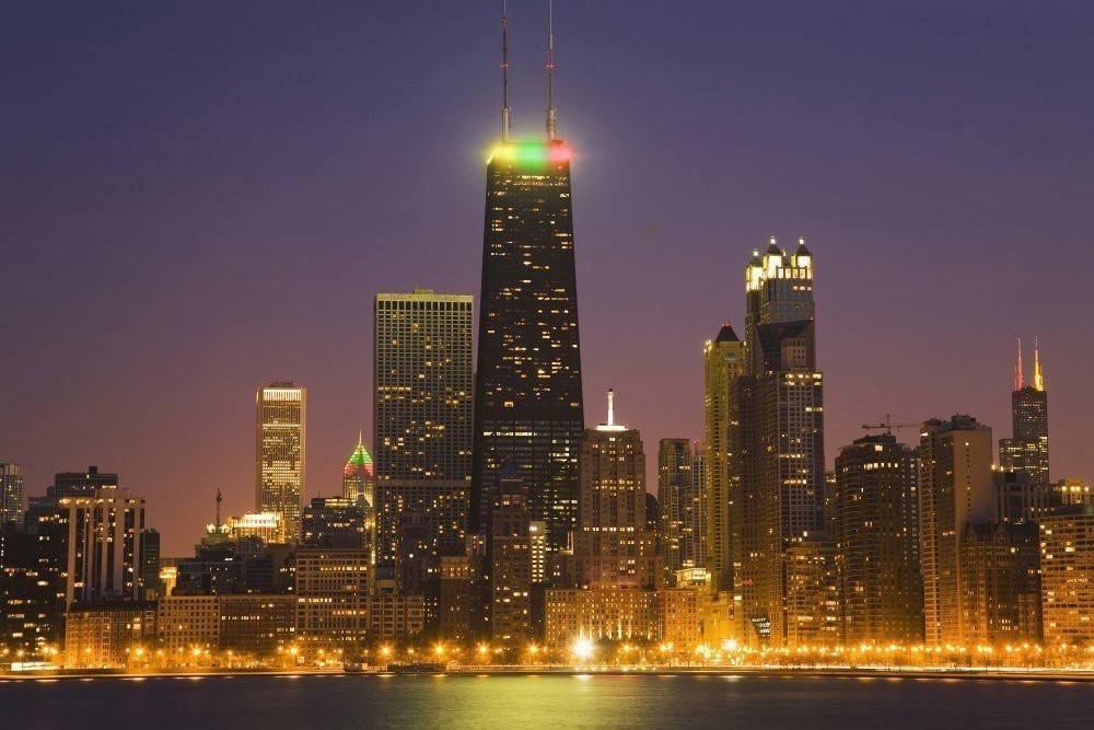 Net trys įspūdingi Čikagos pastatai nušvis trispalvės spalvomis