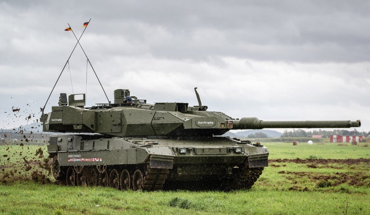 Šaltiniai: Vokietija svarsto NATO brigadai Lietuvoje užsakyti 35 tankus