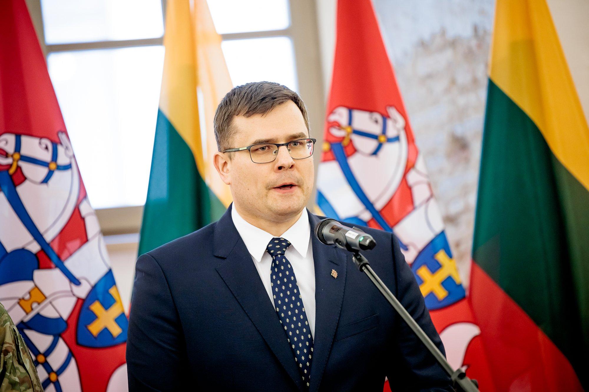 Министр обороны обсудил с послом Нидерландов размещение ЗРК Patriot в Литве