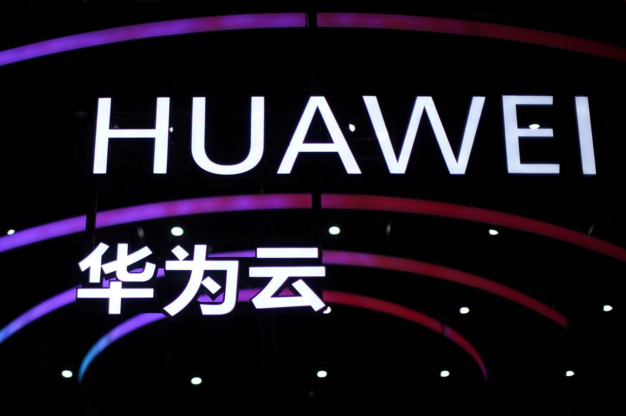 Šaltinis: „Huawei“ biuruose Prancūzijoje surengti reidai