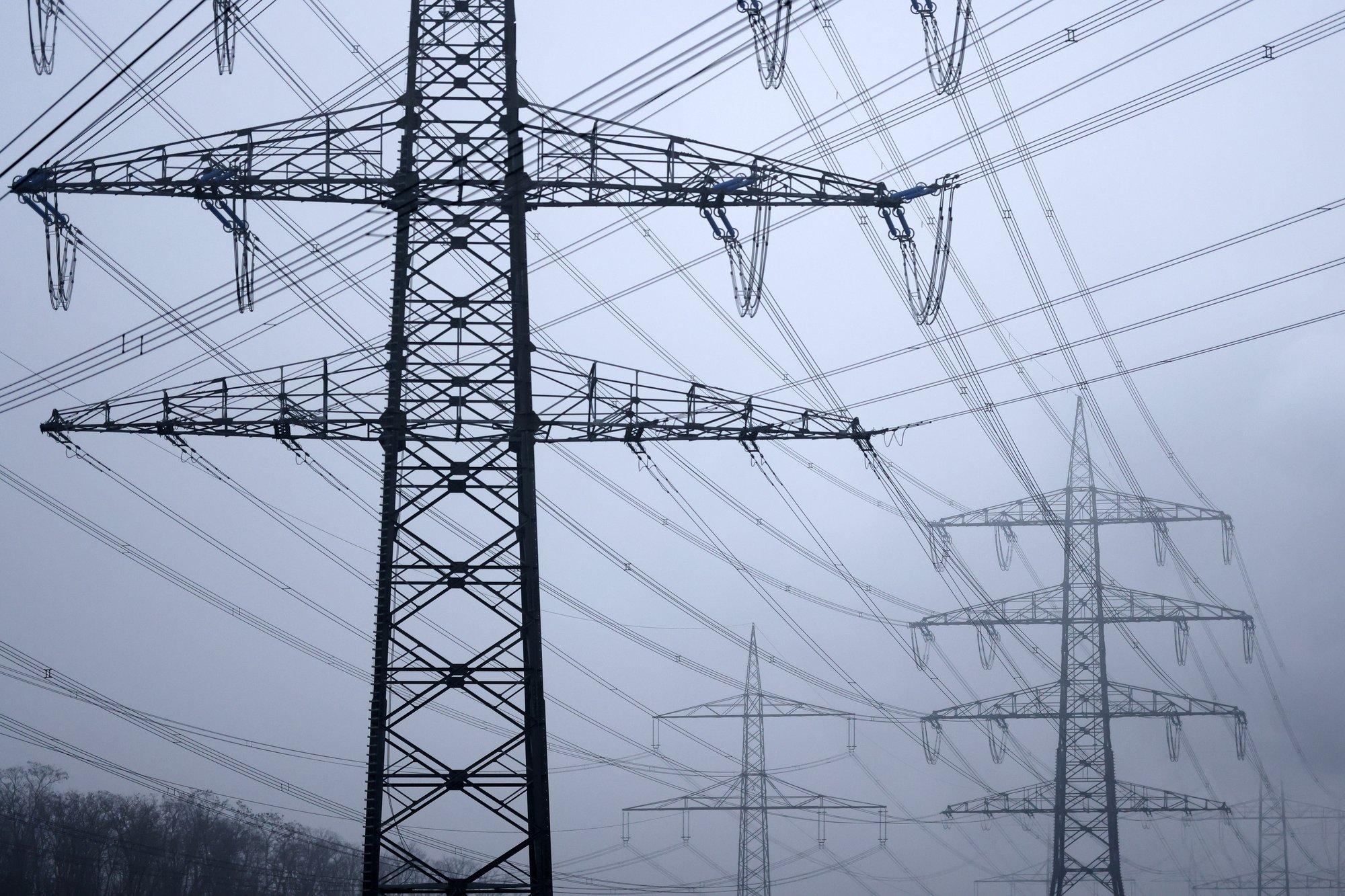 В Литве цены на электроэнергию сохраняют стабильность, поставщики меняют тарифы незначительно