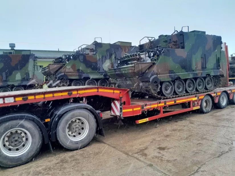 Бронетехника из Литвы доставлена в Украину