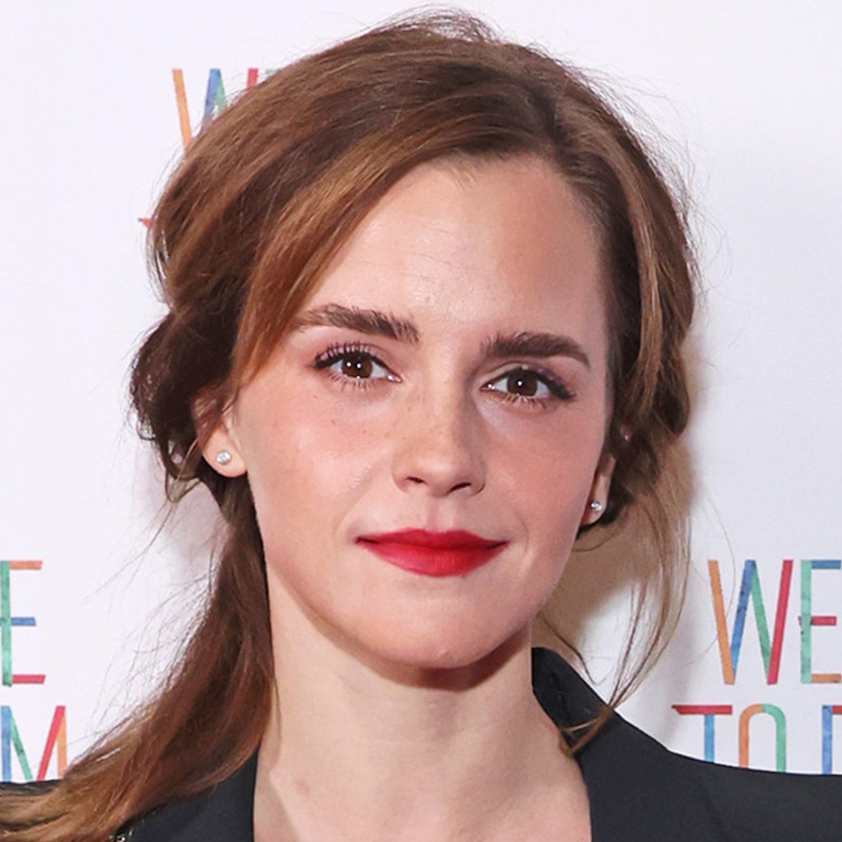 Emma Watson Goes Bra-First for Her Big Red Carpet Return