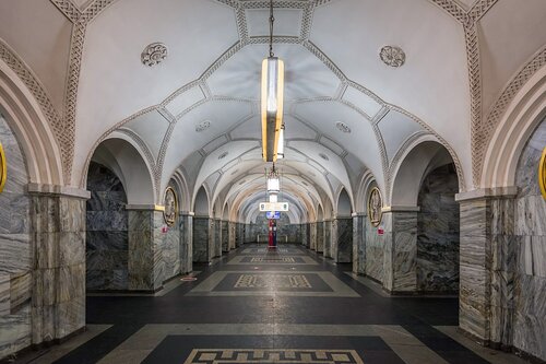 Парк культуры (Москва, Сокольническая линия, метро Парк культуры), станция метро в Москве