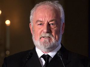 Bernard Hill, 'Lord Of The Rings' and 'Titanic' actor, passes away at 79