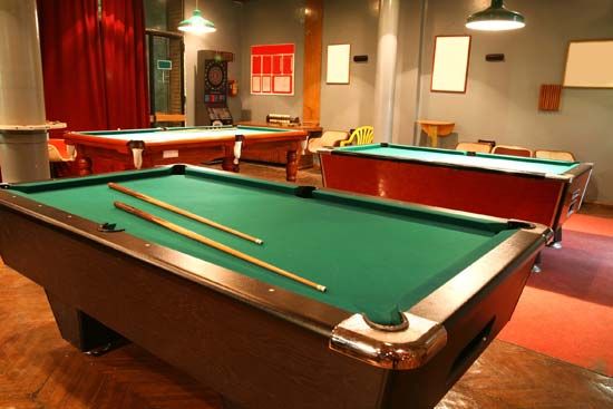 billiards; felt