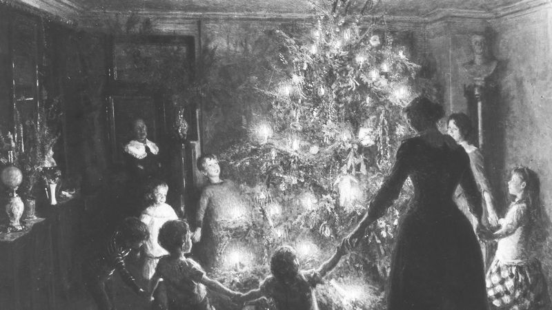 How did Christmas trees become so popular? And why do we decorate Christmas trees? (Christmas tree, pine tree, holiday, Christianity, candles, Christmas decorations, Prince Albert, Queen Victoria, tinsel)