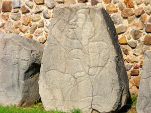 Monte Albán: danzante sculpture