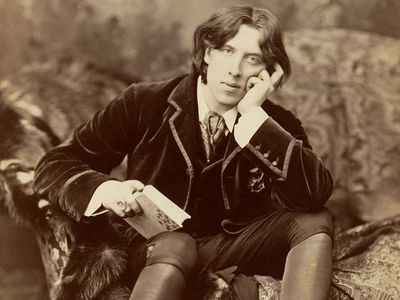 Irish author Oscar Wilde, photograph (albumen silver print)by Napoleon Sarony, 1882.