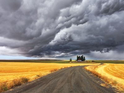 Thunderstorm cumulonimbus clouds above Montana. weather storm thunderstorm atmospheric disturbance cumulonimbus clouds thunder and lightning Homepage blog 2011, science and technology