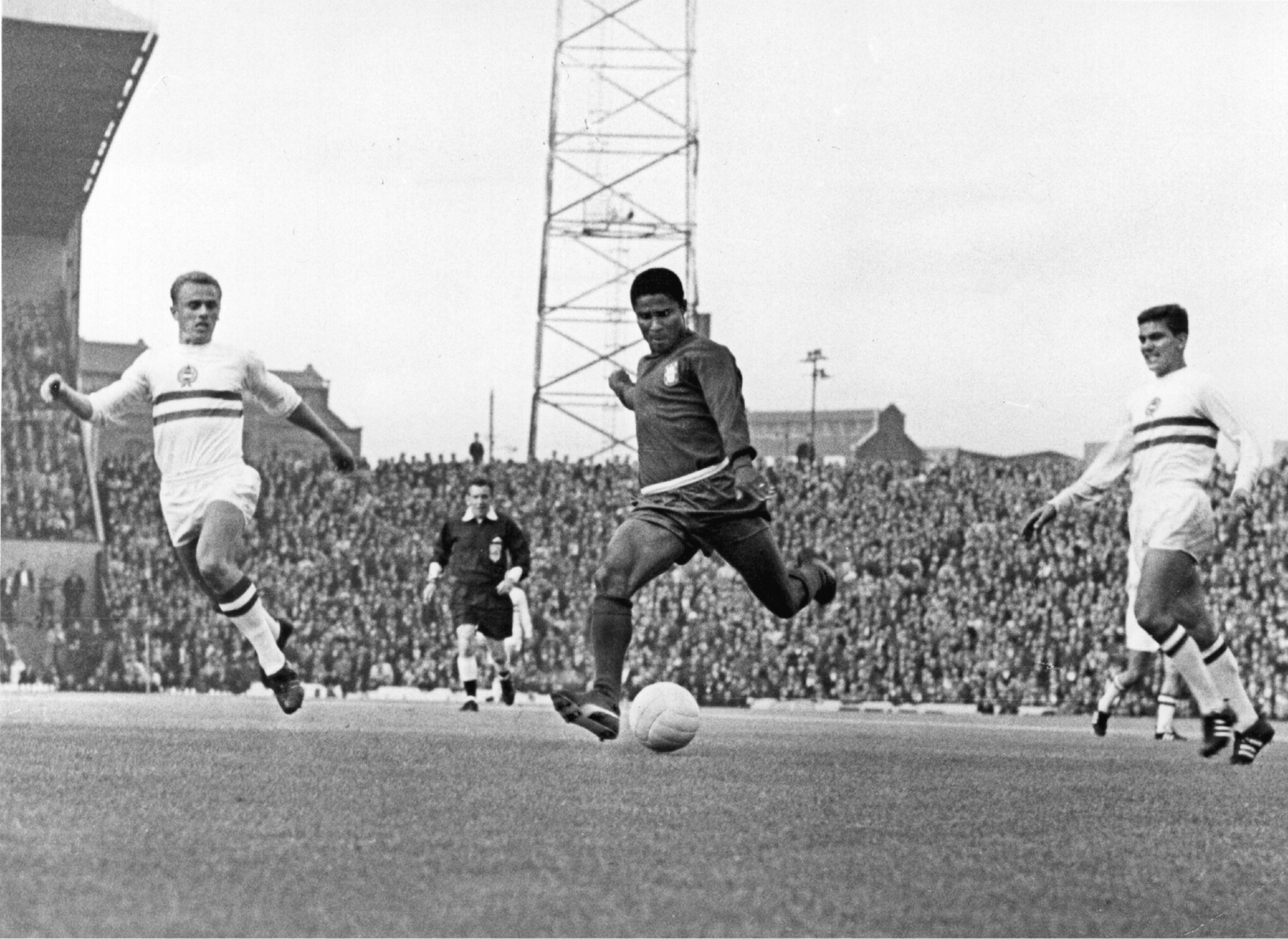 Football legend Eusebio was born in Mozambique but played for Portugal ©Getty Images