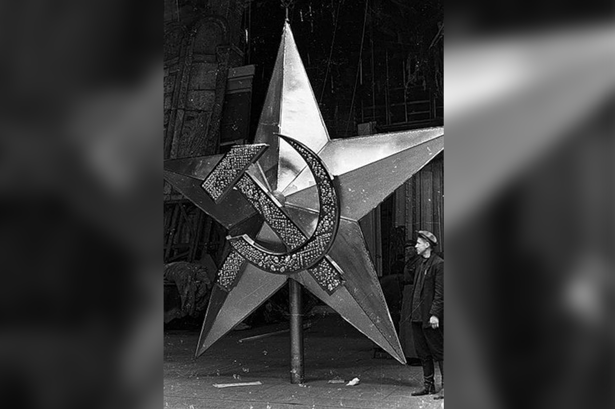Первая звезда Кремля с самоцветами, 1935 год