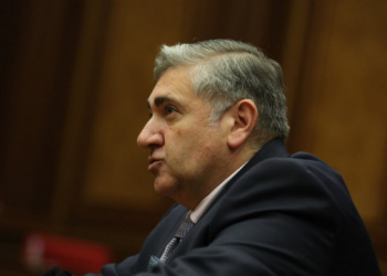 Армянский депутат пожаловался на незаконное задержание