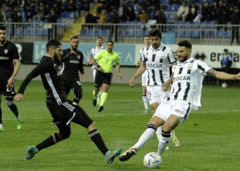Футболисты "Карабаха" разгромили "Нефтчи" (фото)