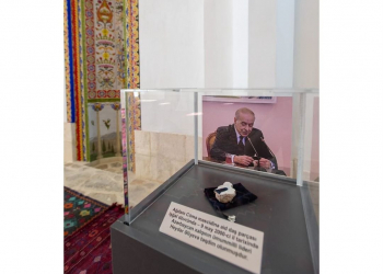 Кусок камня от Агдамской Джума-мечети, переданный Гейдару Алиеву 24 года назад, возвращен на место (видео)
