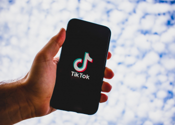 Опрос: 75% опрошенных в Азербайджане хотят блокировки TikTok