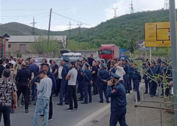 В Армении задержан полковник, протестовавший против делимитации