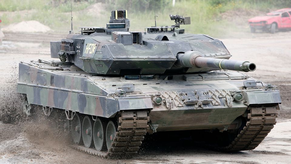 Leopard-Panzer der Bundeswehr auf dem Truppenübungsplatz in Munster (im Jahr 2007)