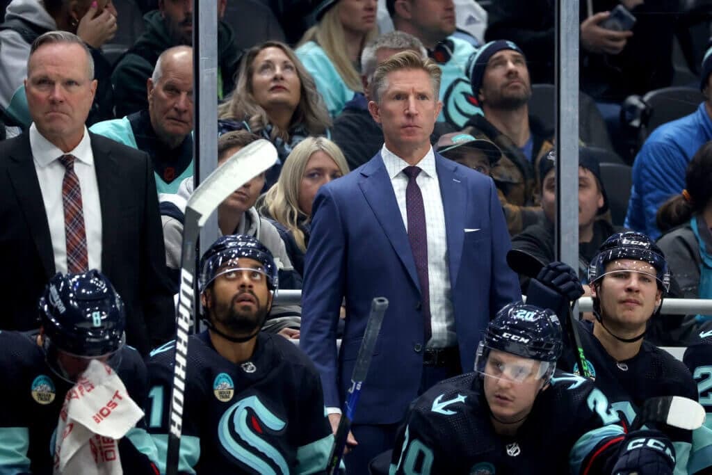 Kraken fire coach Dave Hakstol, assistant Paul McFarland: Why Seattle decided to move on