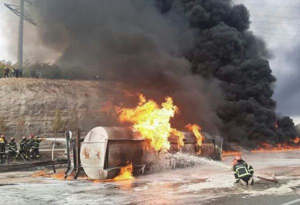 В результате тяжелого ДТП в Тебризе произошел пожар, погибли два человека (ФОТО/ВИДЕО)