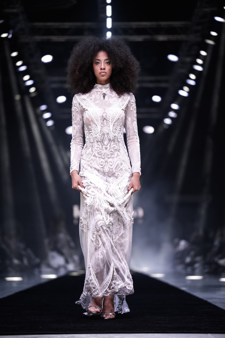 Baku Fashion Week 2023 – от элегантности и модернизма до петроглифов Гобустана (ФОТО)