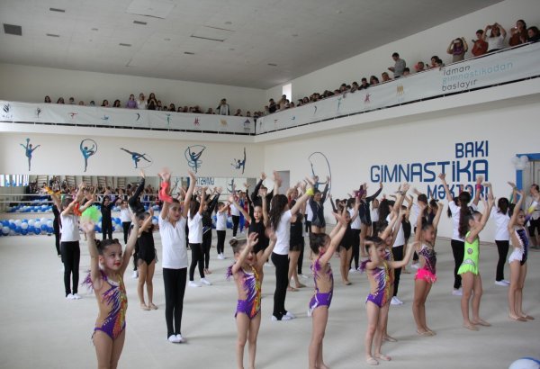 В Баку прошло мероприятие "Спорт начинается с гимнастики" (ФОТО)