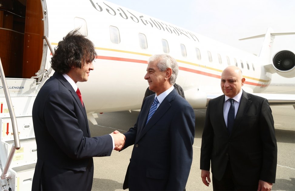 Премьер-министр Грузии Ираклий Кобахидзе прибыл с официальным визитом в Азербайджан (ФОТО)