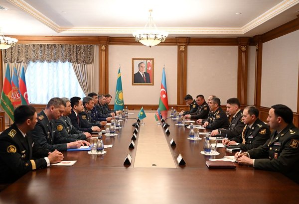 Обсуждены перспективы развития военного сотрудничества между Азербайджаном и Казахстаном (ВИДЕО)
