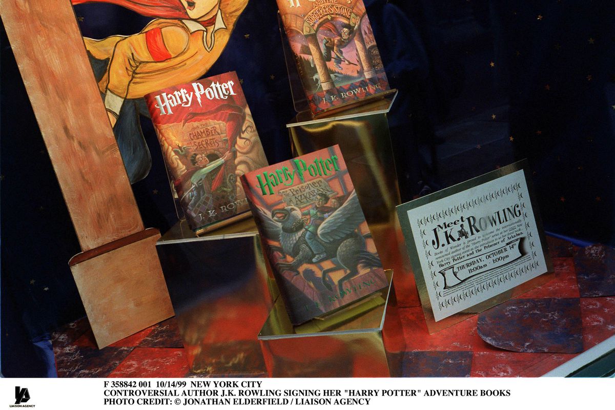 Harry Potter book display from 1999