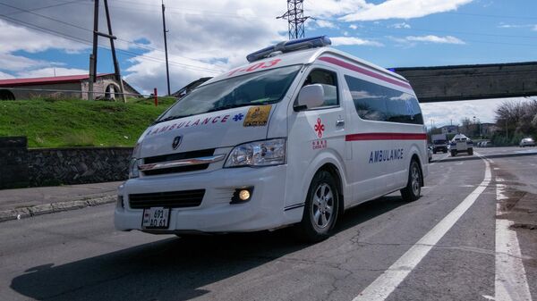Машина скорой помощи в Ереване