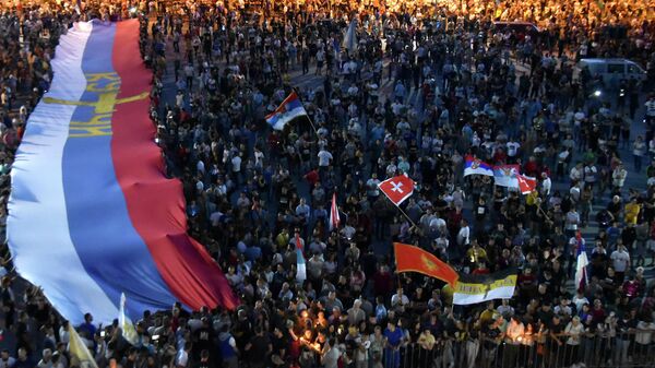 Протест под руководством храма Воскресения Христова в Подгорице, Черногория,