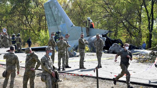 Оцепление месте крушения самолета Ан-26 под Харьковом