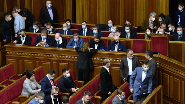 Министры Украины на внеочередном заседании Верховной рады Украины в Киеве