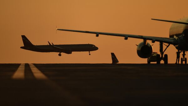 Пассажирский авиалайнер Airbus A321-211 авиакомпании Аэрофлот в аэропорту Симферополя