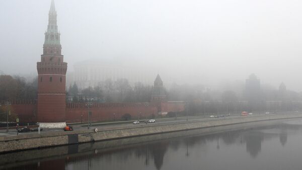 Московский кремль во время тумана