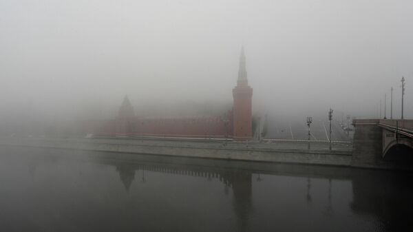 Московский кремль во время тумана