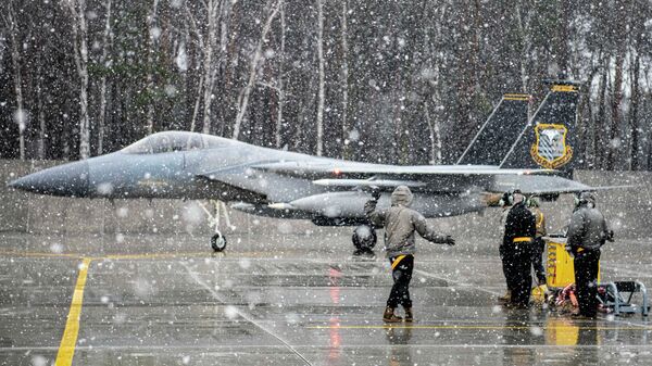 Истребитель F-15C Eagle ВВС США на авиабазе в городе Ласк, Польша