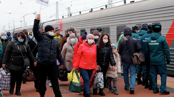 Эвакуированные жители ДНР и ЛНР, прибывшие в Белгород