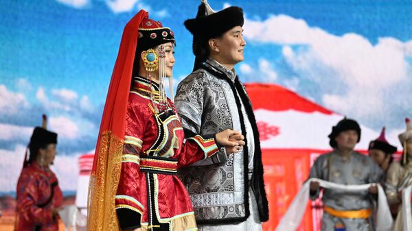 Свадебная церемония по традициям Тывы на Международной выставке-форуме Россия