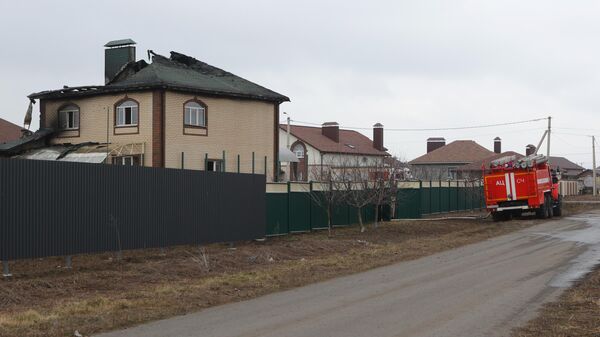 Жилой дом, частично разрушенный в результате обстрела ВСУ поселка Разумное в Белгородской области