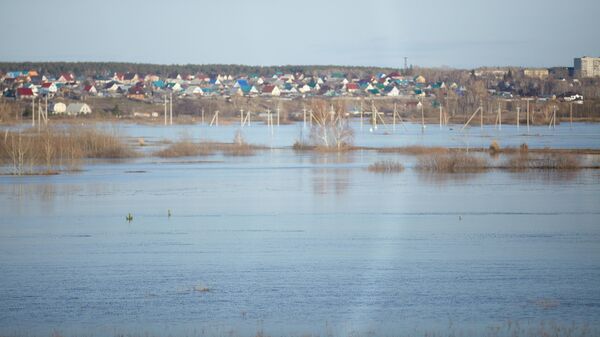 Разлив реки Тобол в микрорайоне КГСХА города Курган