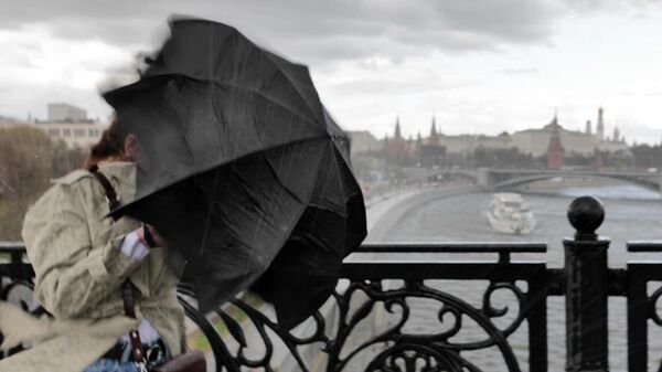 Шквалистый ветер в Москве