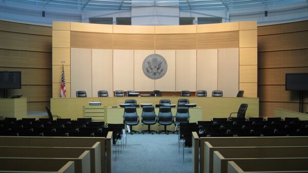 Зал судебных заседаний в США