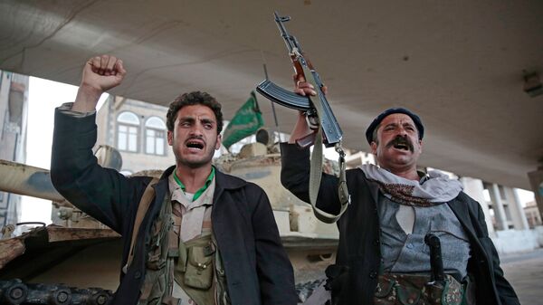 Боевики-хуситы в столице Йемена Сане