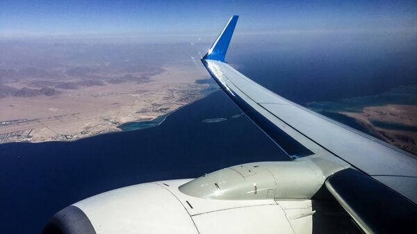 Вид из самолета на Красное море