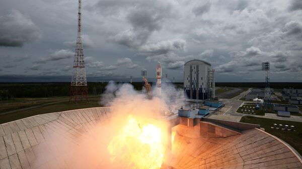 Пуск ракеты-носителя Союз-2.1б с разгонным блоком Фрегат и метеорологическим спутником Метеор-М номер 2-2 с космодрома Восточный